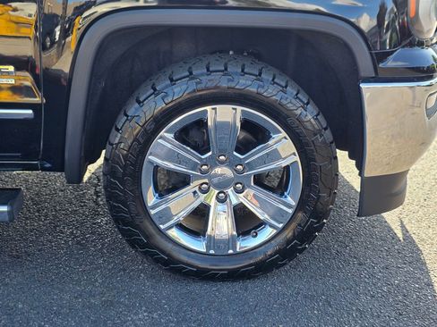 Used 2018 GMC Sierra 1500 SLT w/ Enhanced Driver Alert Package image 8