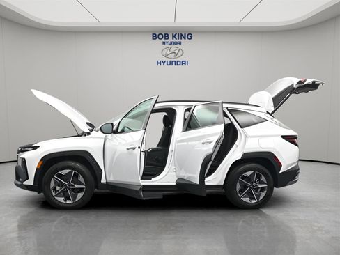 Used 2025 Hyundai Tucson SEL AWD/4WD image 21