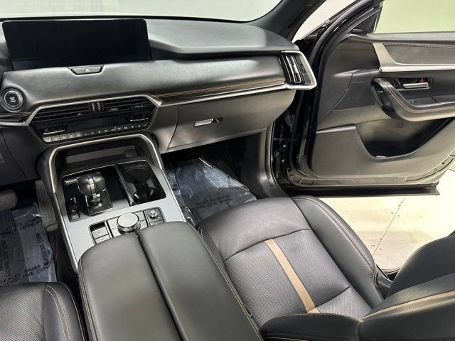 Used 2025 MAZDA CX-90 3.3 Turbo w/ Premium Plus Pkg AWD/4WD image 23