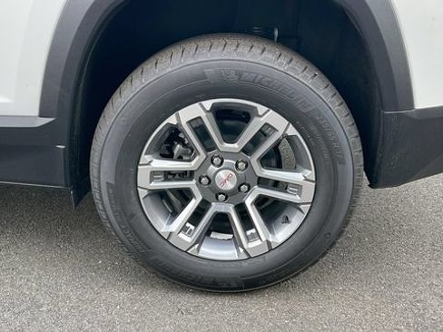 New 2026 GMC Terrain Elevation w/ Technology Package II AWD/4WD image 11