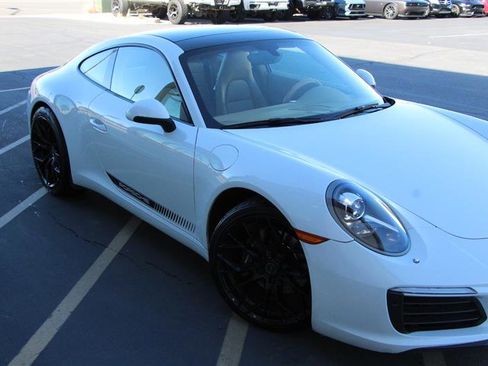 Used 2017 Porsche 911 Carrera image 10