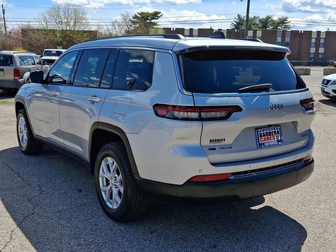 Used 2023 Jeep Grand Cherokee L Limited image 4