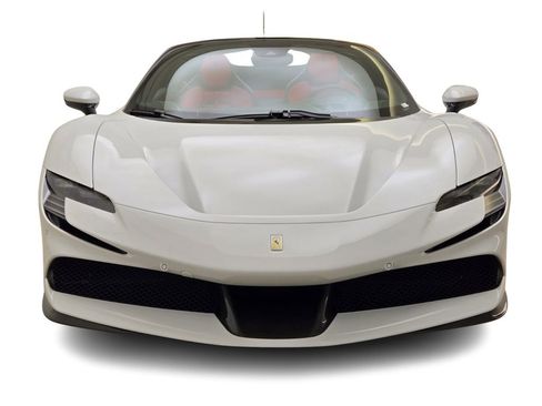 Used 2023 Ferrari SF90 Spider AWD/4WD image 2