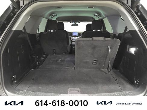 Used 2023 Ford Explorer XLT image 20