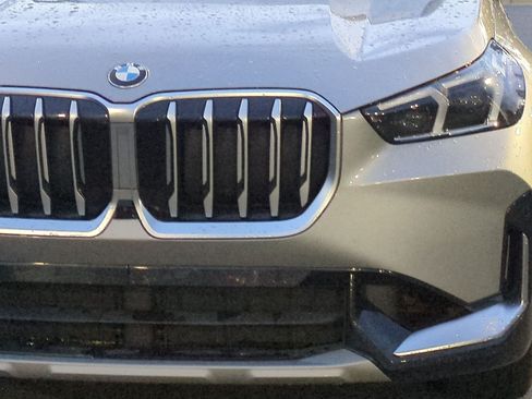 Used 2023 BMW X1 xDrive28i w/ Premium Package AWD/4WD image 5
