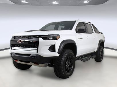 Used 2025 Chevrolet Colorado ZR2 w/ Midnight Edition