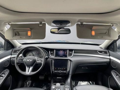 Used 2021 INFINITI QX50 Luxe AWD/4WD image 3