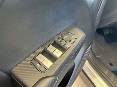 New 2025 Mitsubishi Outlander SE image 41