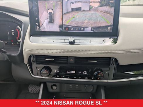 Certified 2024 Nissan Rogue SL image 33