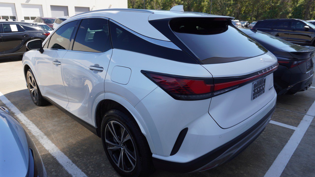 Used 2025 Lexus RX 350 Premium w/ Convenience Package FWD image 7