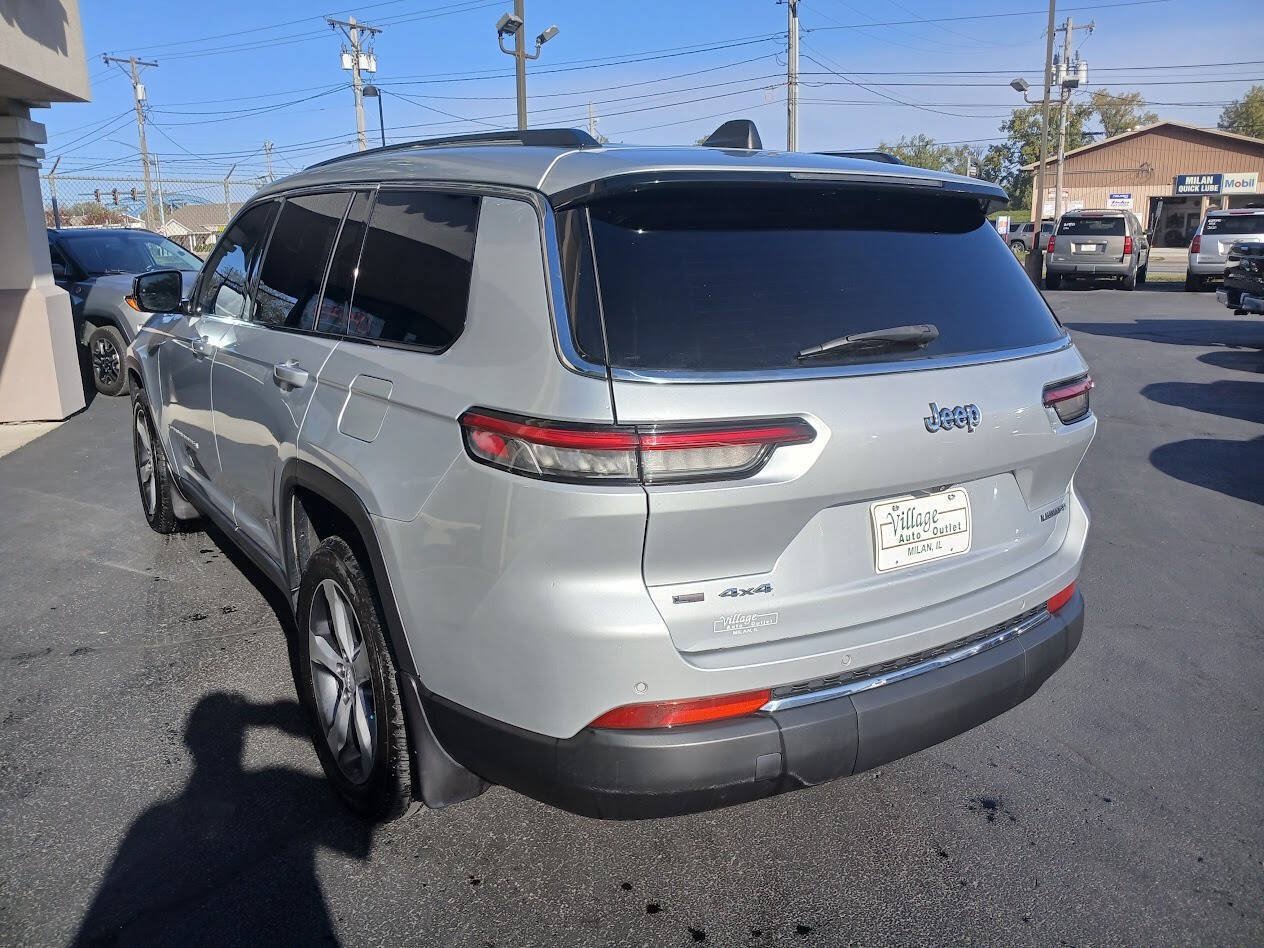 Used 2021 Jeep Grand Cherokee L Limited w/ MOPAR Finishing Package AWD/4WD image 3