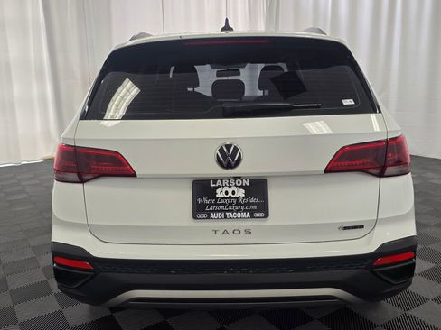 Used 2022 Volkswagen Taos S image 5