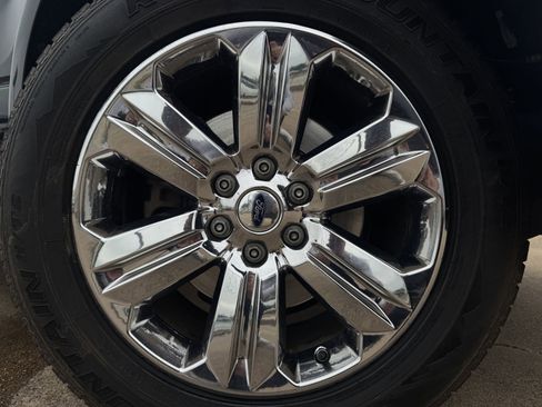 Used 2014 Ford F150 Lariat w/ Equipment Group 501A Mid RWD image 10