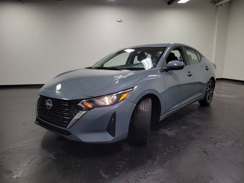 Used 2024 Nissan Sentra SV FWD image 4