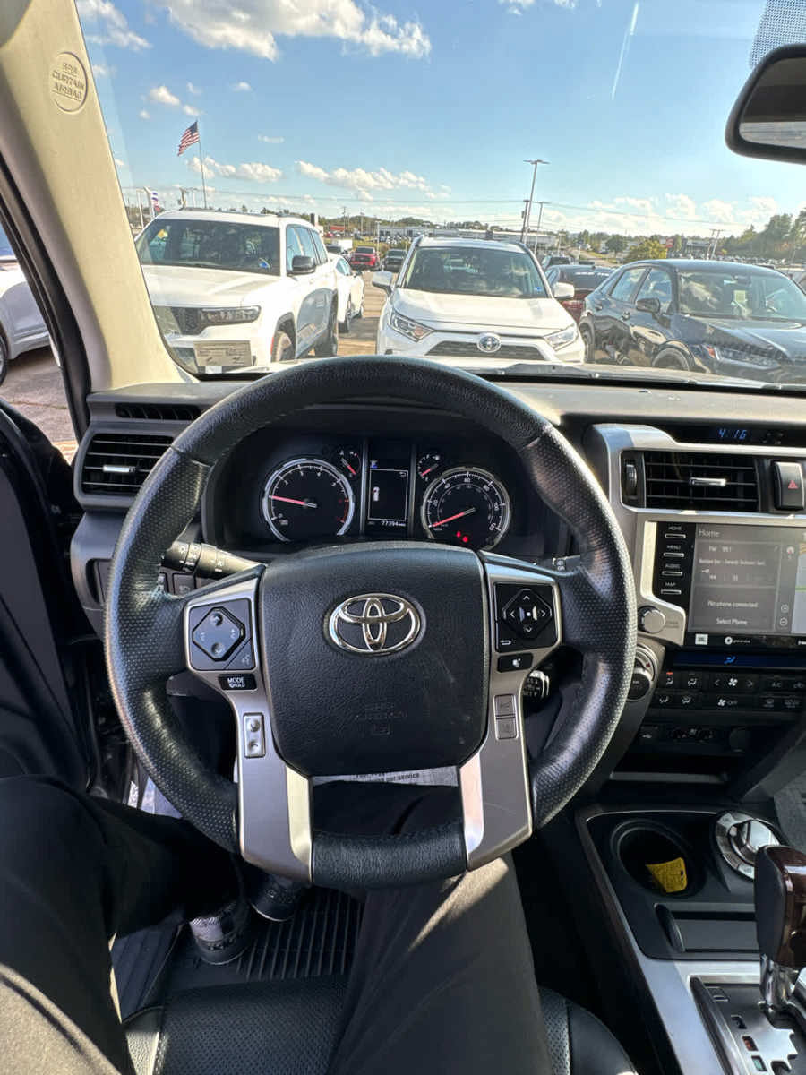 Used 2023 Toyota 4Runner Limited AWD/4WD image 24