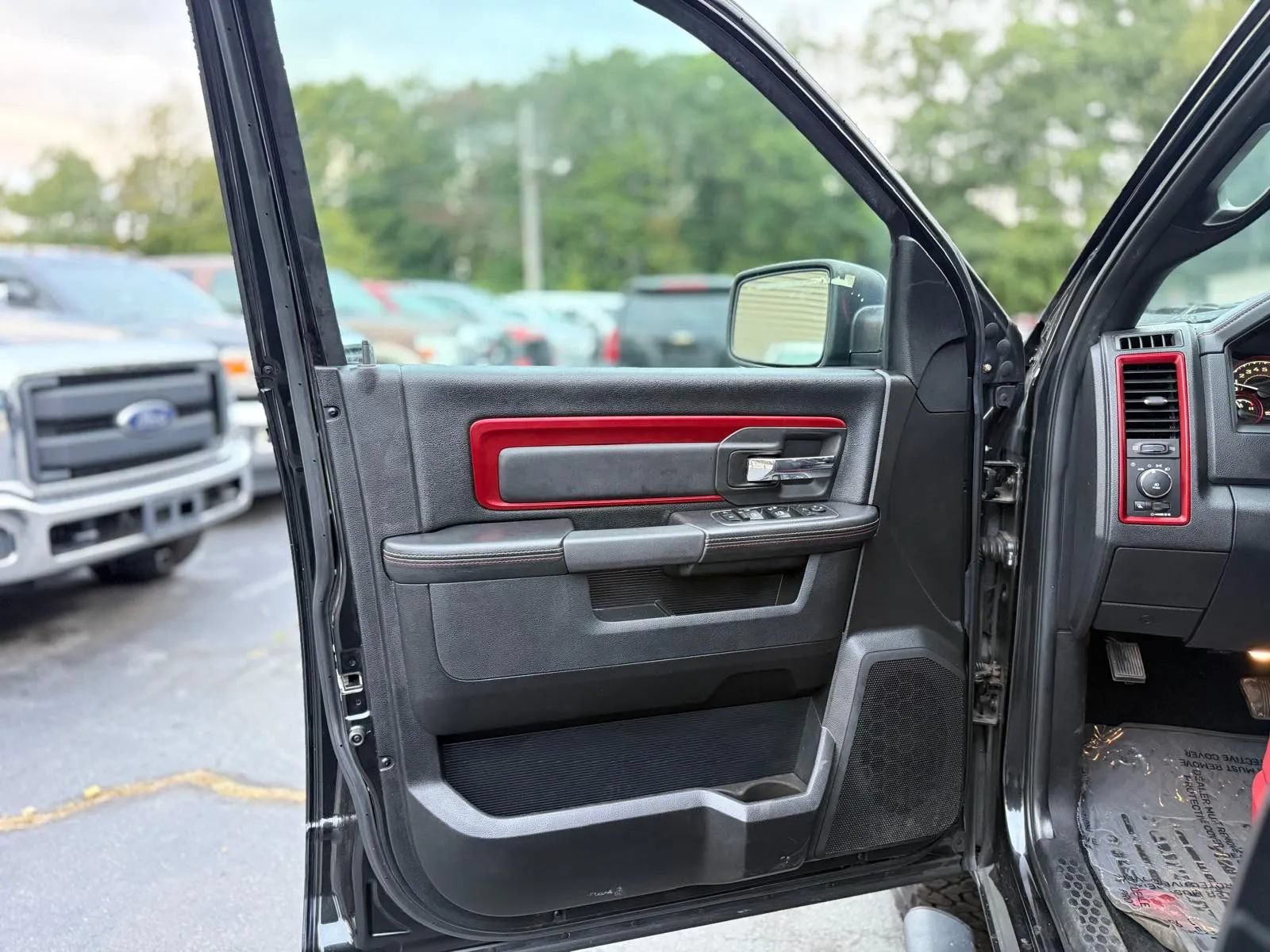 Used 2017 RAM 1500 Rebel w/ Luxury Group AWD/4WD image 29