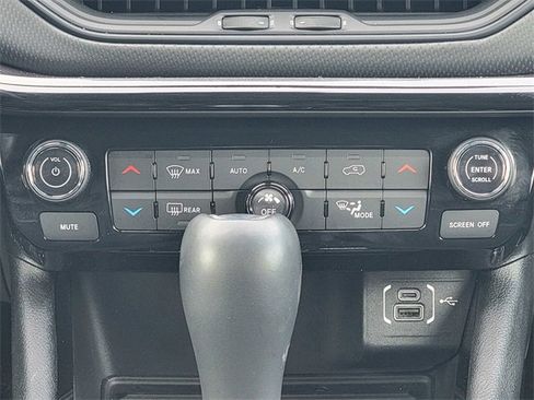 Certified 2022 Jeep Compass Altitude w/ Convenience Group image 29