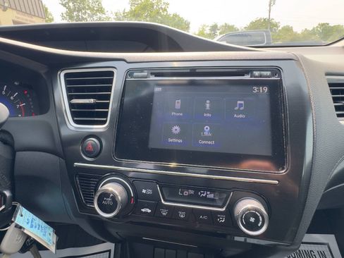 Used 2015 Honda Civic SE image 19