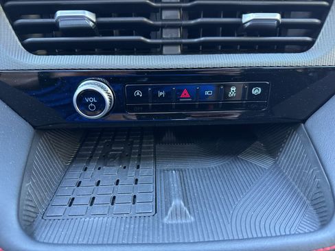 Used 2025 Ford Explorer ST w/ Sun And Sound Package image 14