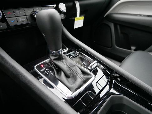 New 2026 Jeep Compass Limited image 14