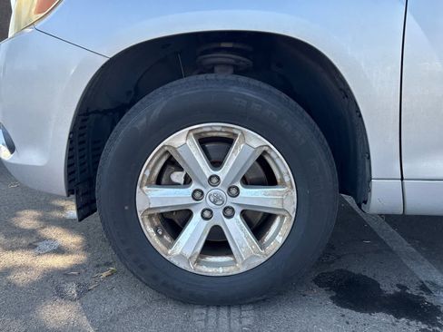 Used 2009 Toyota Highlander 2WD w/ Extra Value Pkg 2 image 12