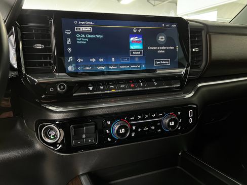 Used 2024 Chevrolet Silverado 3500 High Country w/ High Country Premium Package AWD/4WD image 17