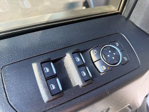 Used 2020 Ford F150 Lariat w/ Equipment Group 502A Luxury AWD/4WD image 5