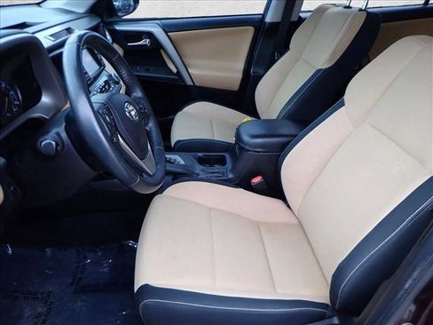 Used 2018 Toyota RAV4 XLE image 12