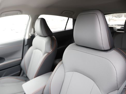 New 2026 Subaru Crosstrek 2.5i Limited w/ Crosstrek Mirror Package image 15