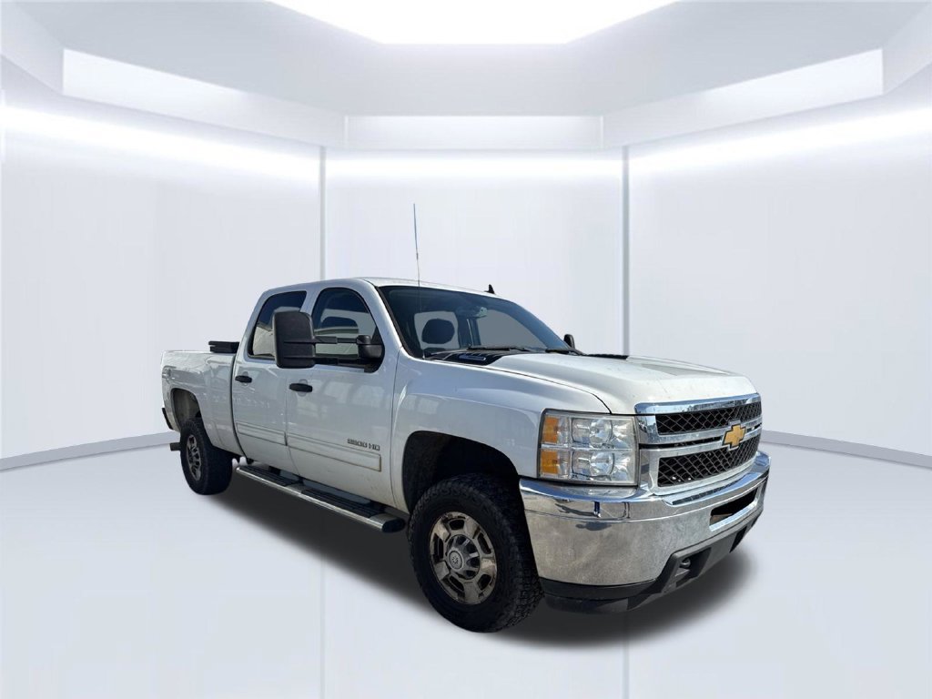 Used 2013 Chevrolet Silverado 2500 LT AWD/4WD image 2