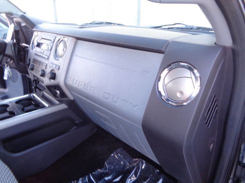 Used 2013 Ford F250 XLT w/ Chrome Pkg image 73