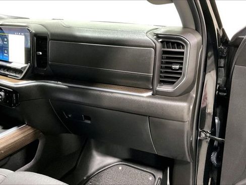 Used 2024 Chevrolet Silverado 1500 RST w/ Convenience Package II image 16