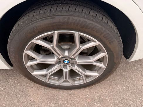 Used 2020 BMW X7 xDrive40i w/ Premium Package AWD/4WD image 30