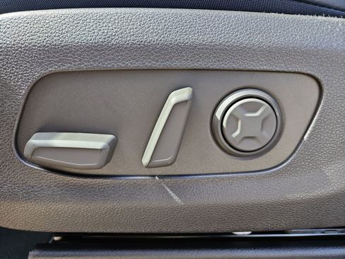 New 2026 Kia Carnival SX Prestige FWD image 21