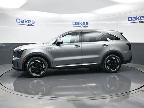 New 2025 Kia Sorento EX image 5