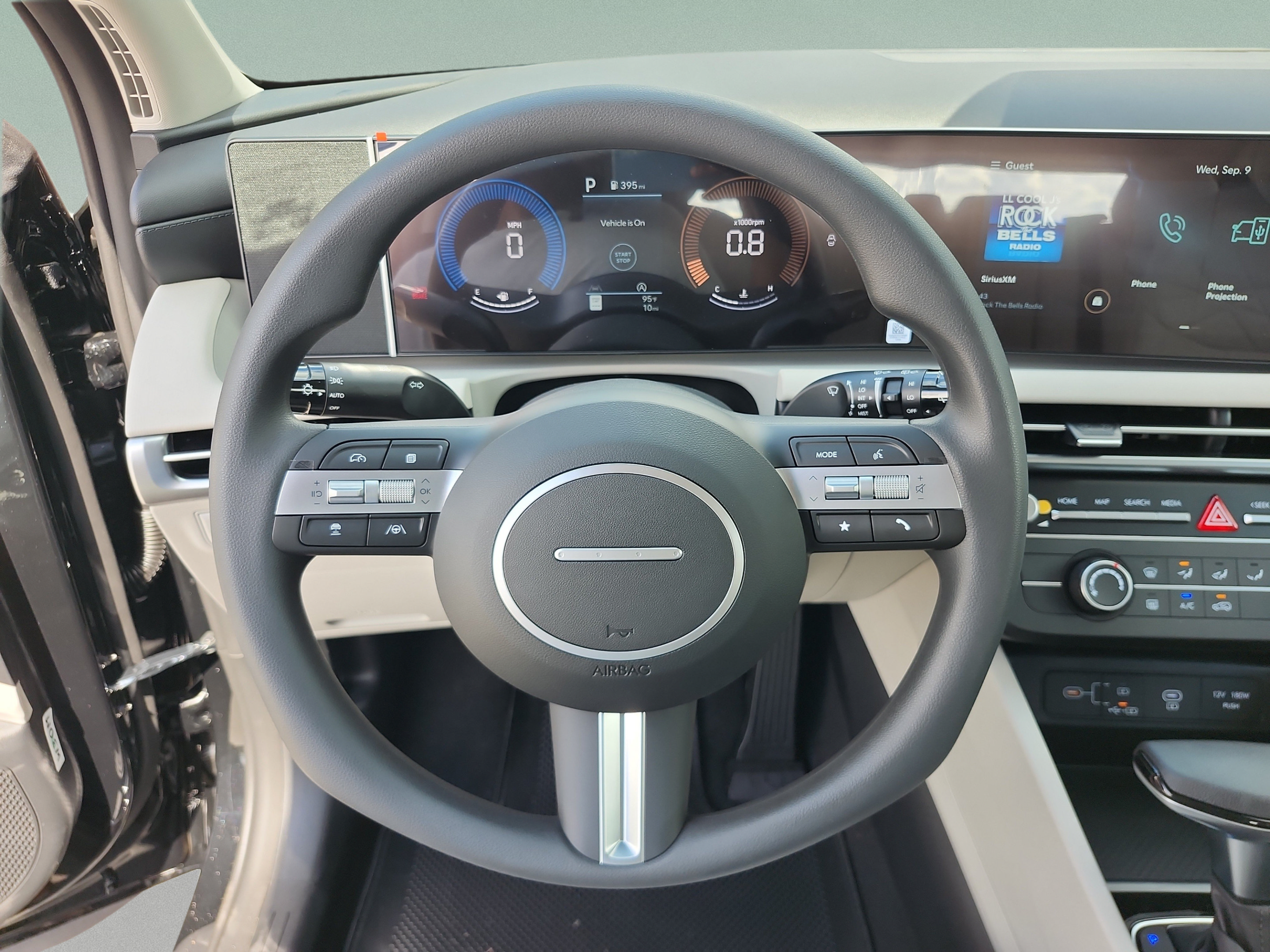 New 2026 Hyundai Tucson SE FWD image 9