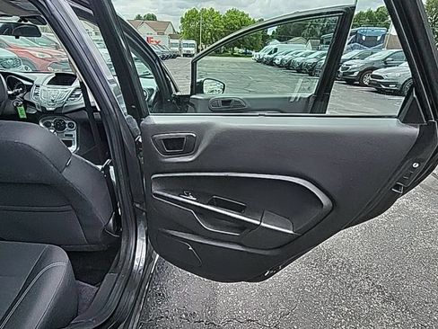 Used 2019 Ford Fiesta SE FWD image 11