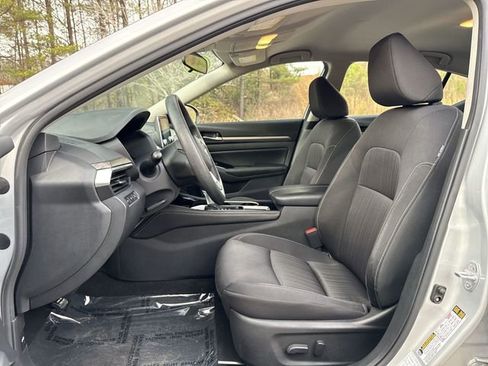 Used 2023 Nissan Altima 2.5 SV image 13