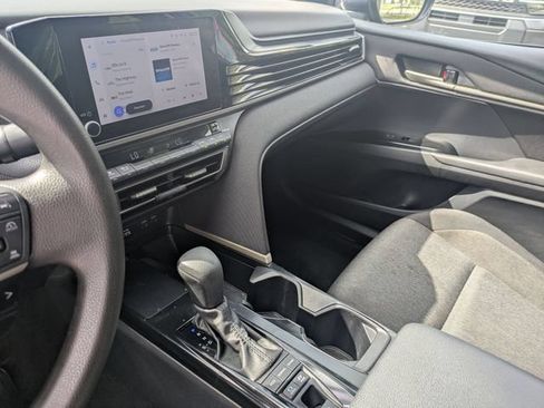 Used 2025 Toyota Camry LE FWD image 22
