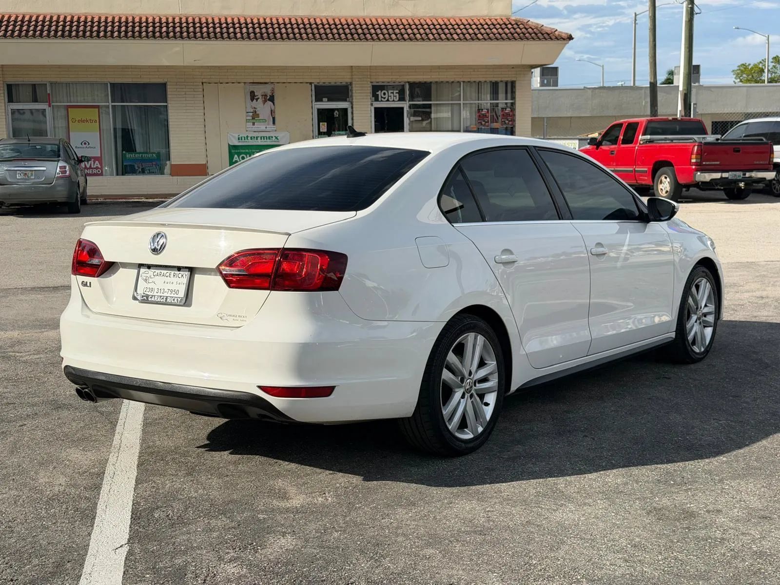 Used 2012 Volkswagen Jetta GLI FWD image 5