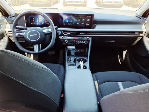 Certified 2025 Hyundai Sonata SE FWD image 18