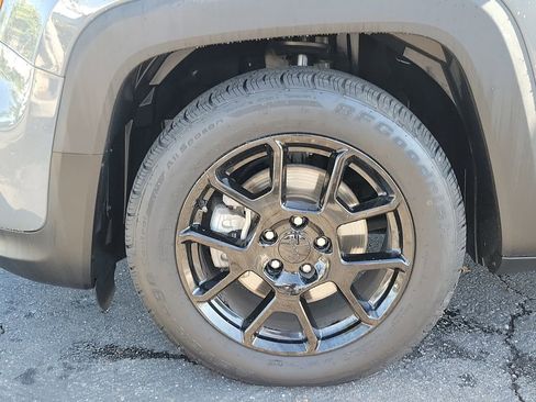 Certified 2020 Jeep Renegade Altitude w/ UConnect 8.4 Nav Group image 23