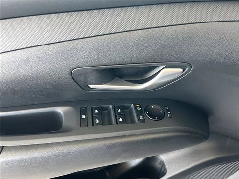 Used 2025 Hyundai Tucson SEL FWD image 18