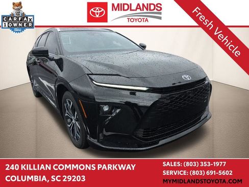 Used 2025 Toyota Crown Signia image 1