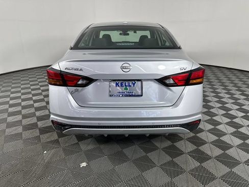 Used 2023 Nissan Altima 2.5 SV FWD image 6