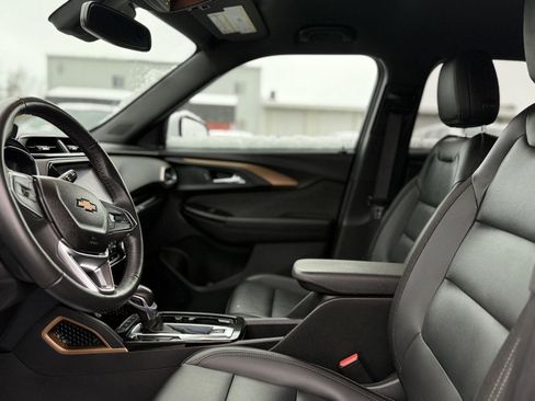 Used 2021 Chevrolet TrailBlazer ACTIV w/ Technology Package image 12