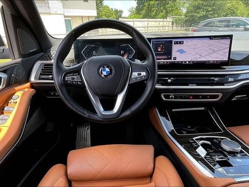 Certified 2025 BMW X5 xDrive40i AWD/4WD image 8