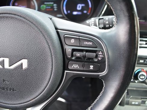 Used 2022 Kia Niro EX w/ Cold Weather Package image 30