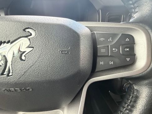 Used 2022 Ford Bronco Black Diamond image 25