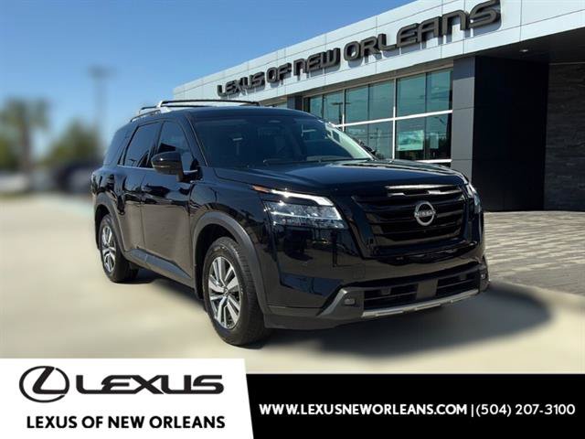 Used 2024 Nissan Pathfinder SL w/ Black Appearance Package FWD image 1